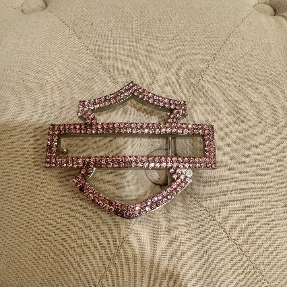 Harley Davidson Pink Crystal belt buckle - Picture 2 of 7